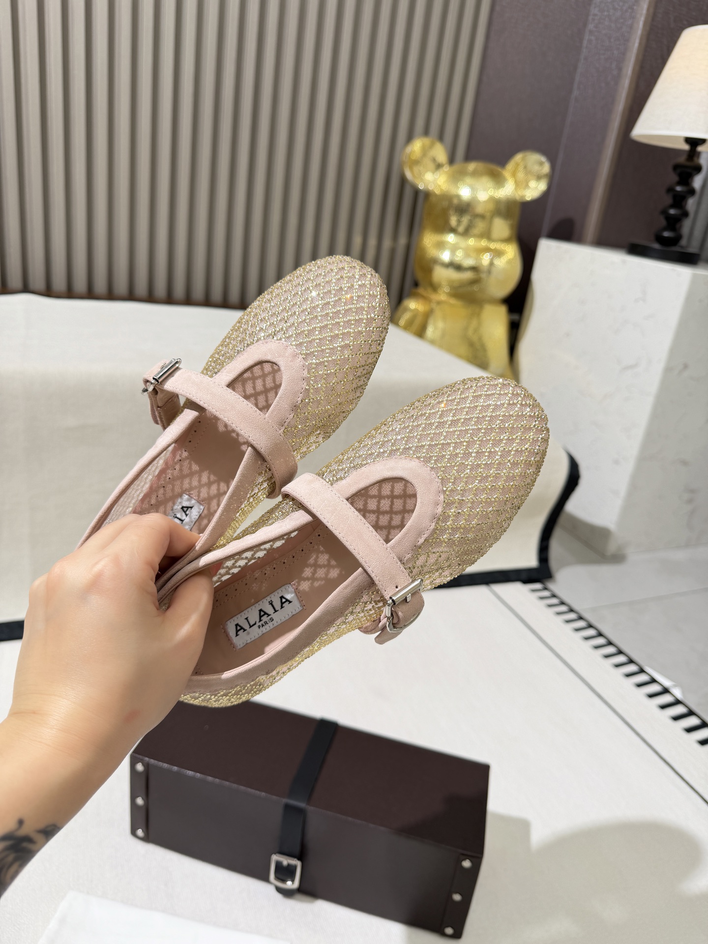 Women's high heels